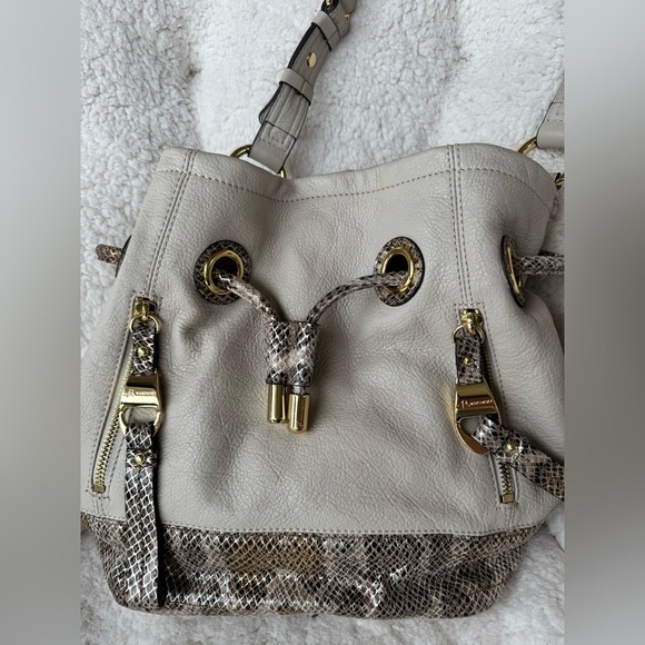 B. MAKOWSKY LEATHER BAG, METALLIC ANIMAL PRINT LEATHER TRIM, OUTSIDE POCKETS VGC - Picture 2 of 16